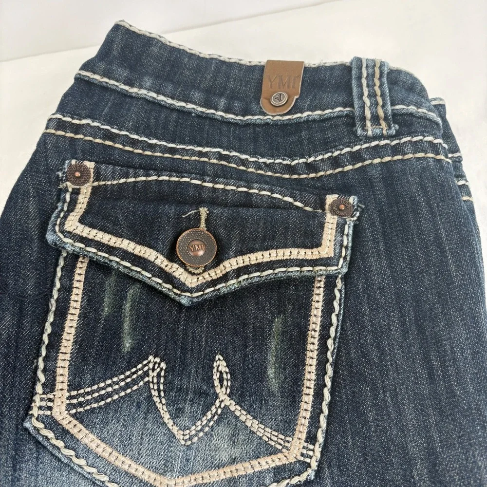 YMI Lowrise Bootcut Dark Wash Embellished Flap Pockets Jeans Y2K Size 11 (32x32)